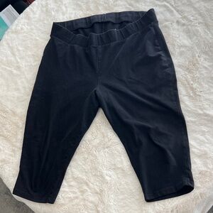 Torrid Classic Black Capris